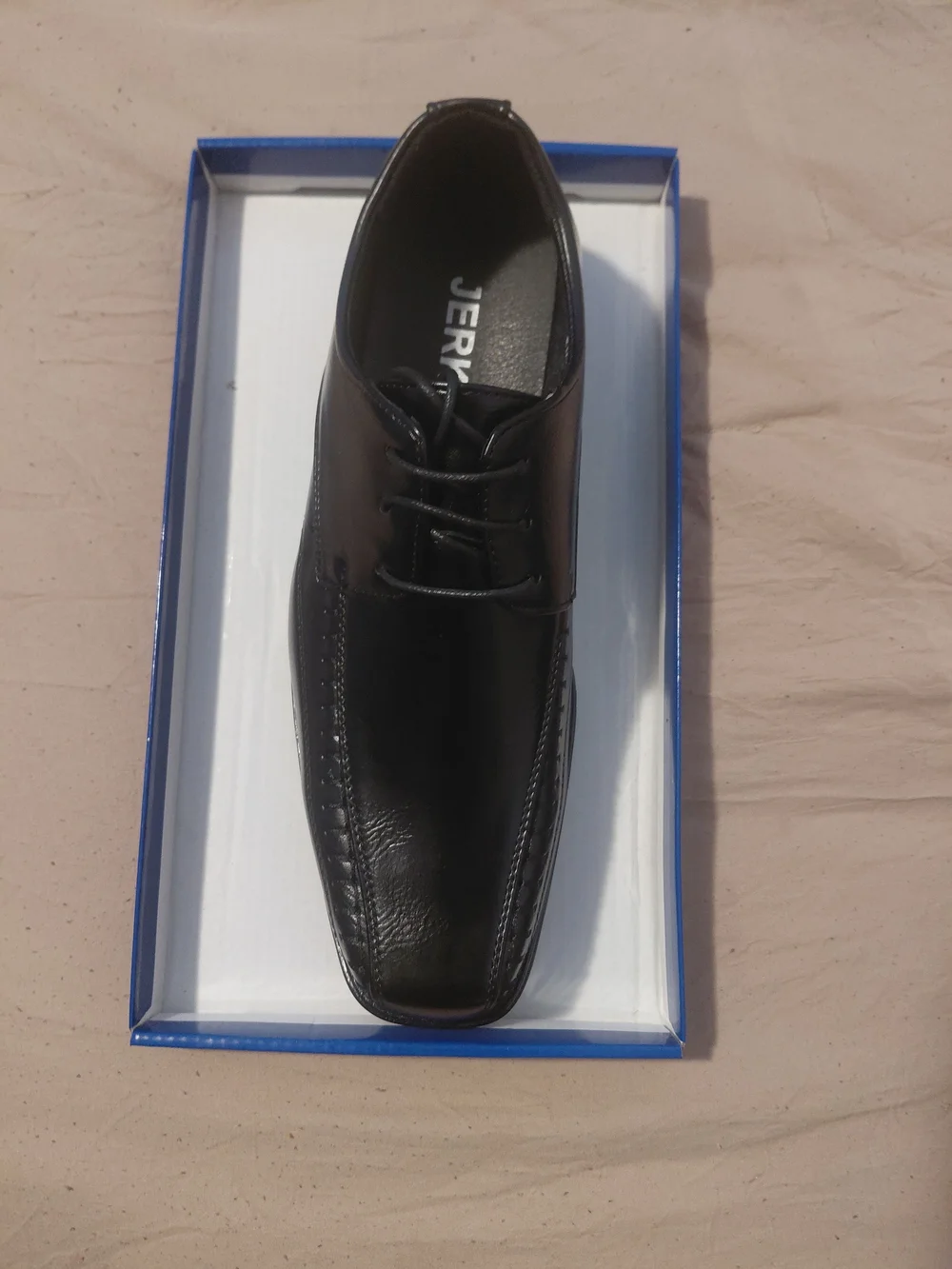 Men's Black Lace-Up Derby Shoe